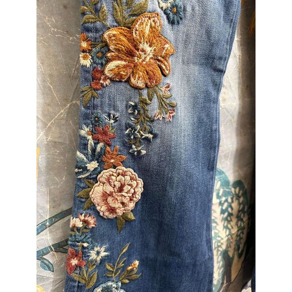 Free People Driftwood Jeans Farrah Flare Floral Beaded Midnight Rose Blue Sz 30 - Picture 5 of 5